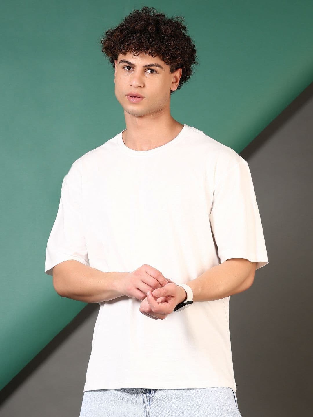 V-Mart Men Solid Round Neck Cotton Relaxed Fit T-shirt - view 1
