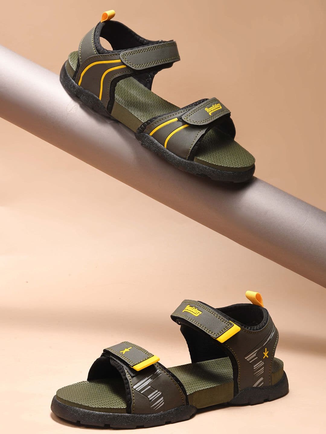 The Roadster Lifestyle Co Men Textured Sports Sandals - view 1