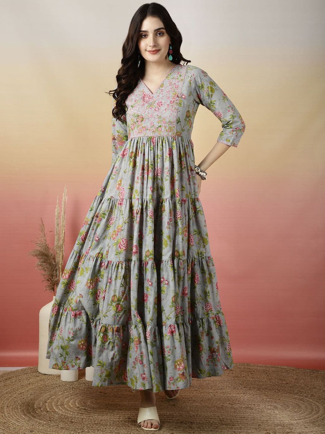 GLAM ROOTS Floral Printed Thread Work Cotton Tiered Anarkali Kurta - view 1