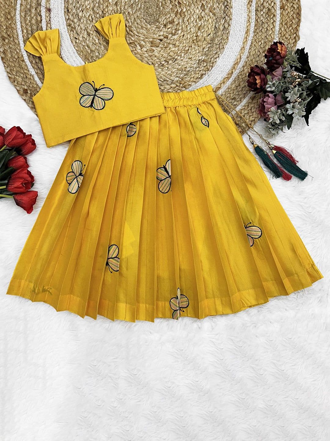 FELIZ THE DESIGNER STUDIO Girls Embroidered Thread Work Lehenga & Blouse - view 1