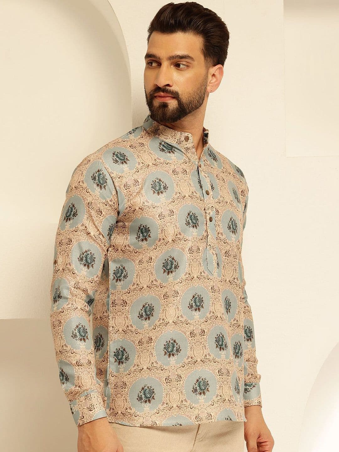 SOJANYA Floral Printed Cotton Straight Short Kurta - view 1
