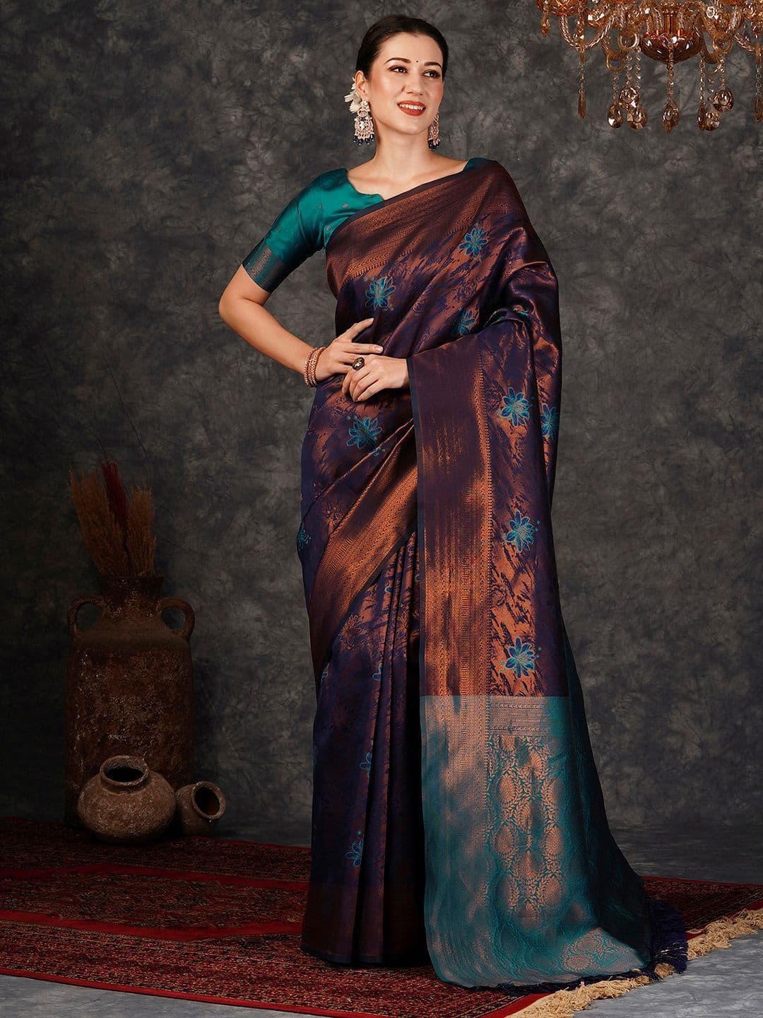 DIVASTRI Floral Zari Silk Blend Banarasi Saree - view 1