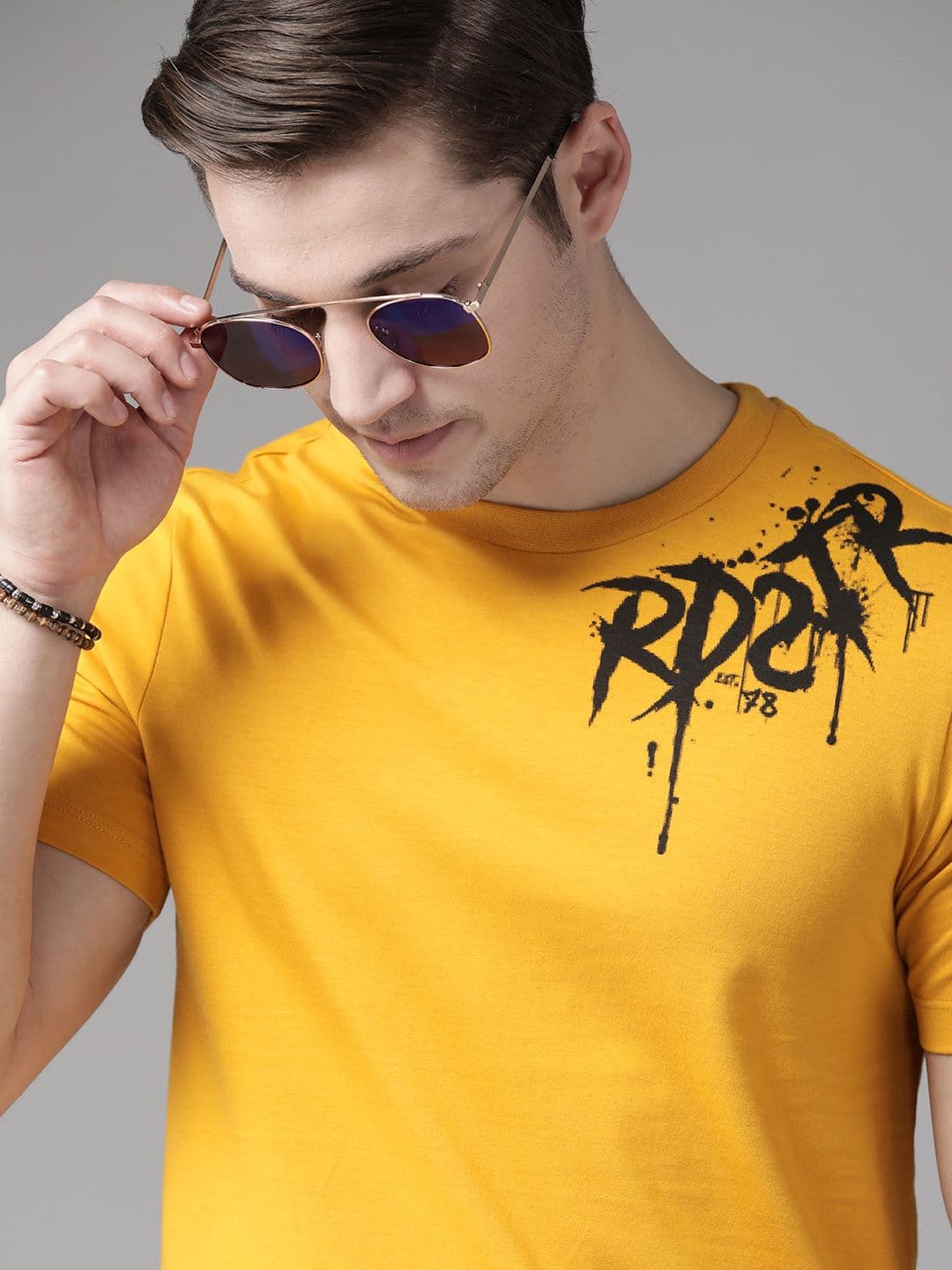 Roadster Men Yellow Black Printed Round Neck Pure Cotton T-shirt - view 1