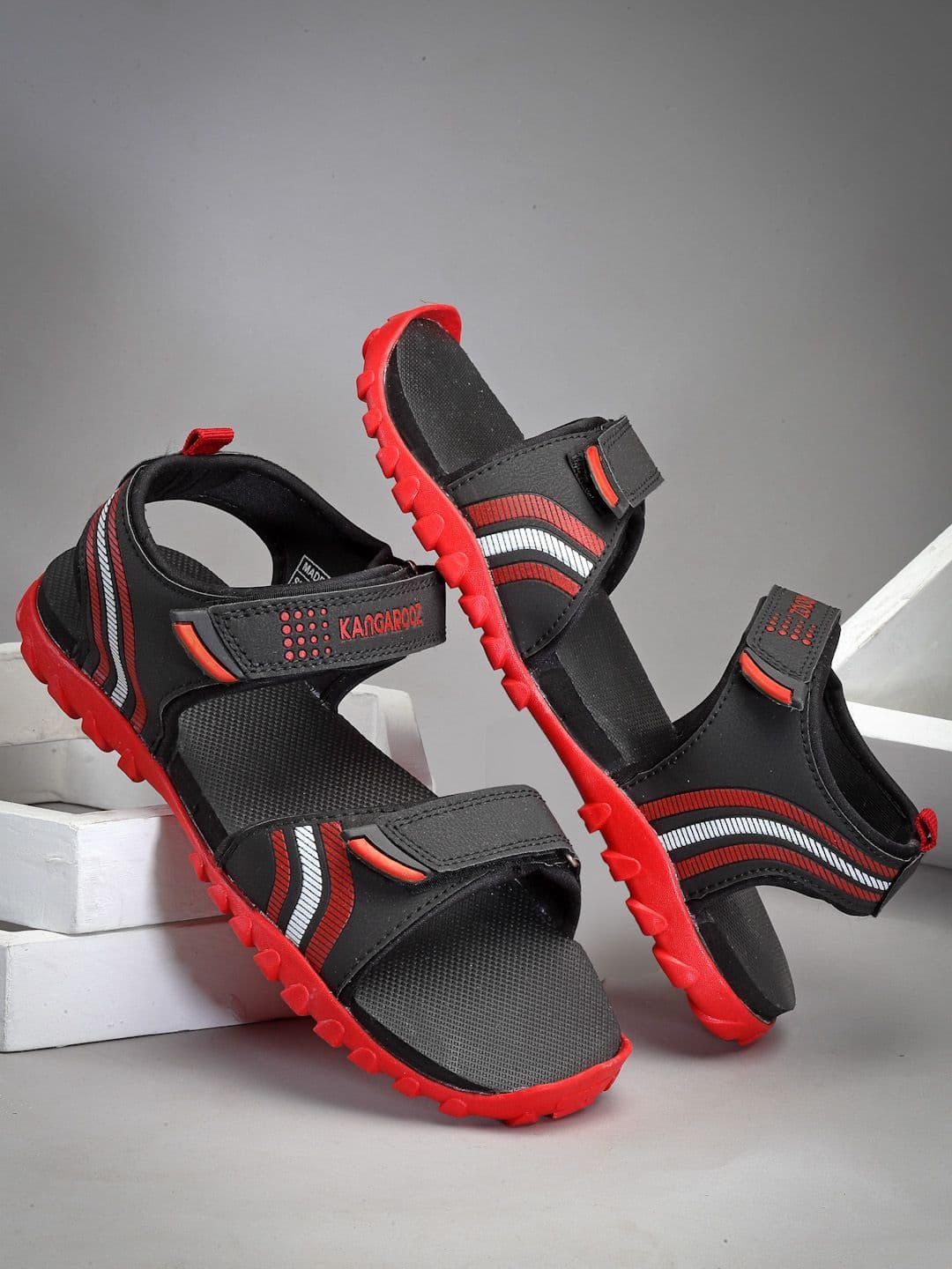 KANGAROOZ Men Comfort Sandals - view 1