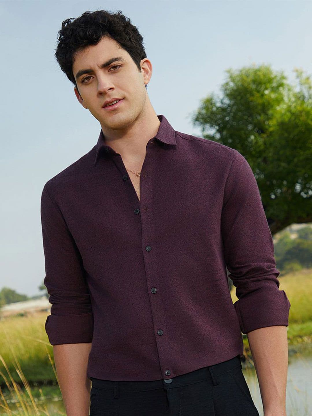 CAHOOT Men Comfort Fit Spread Collar Solid Cotton Casual Shirt - view 1