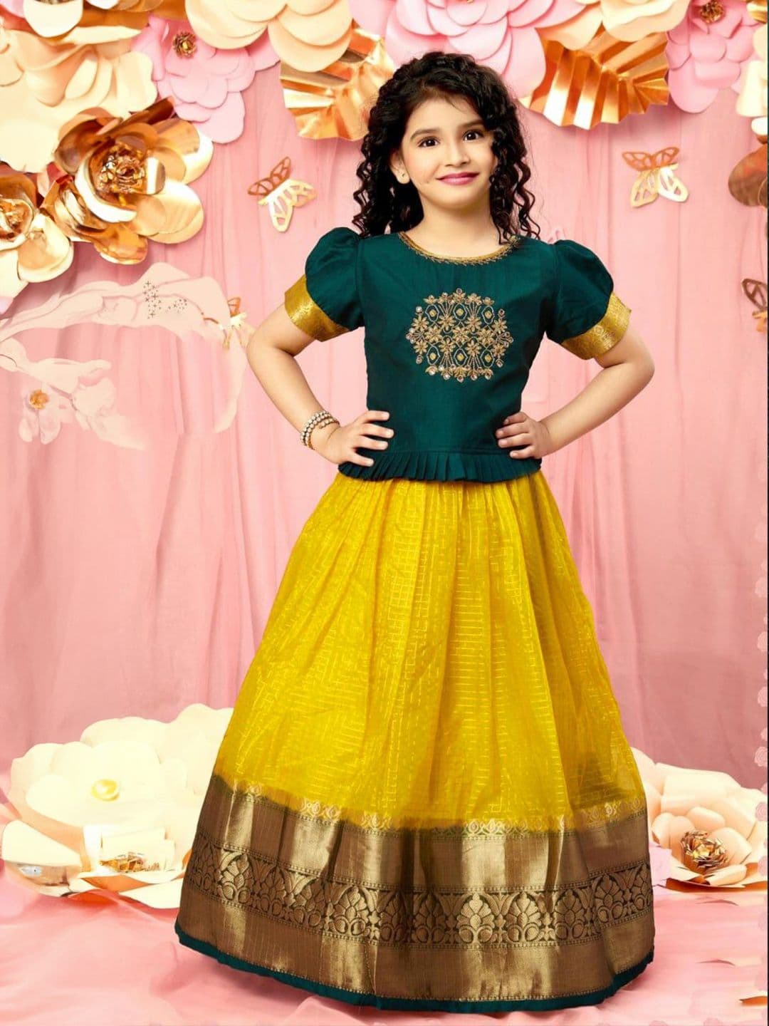 Wommaniya Impex Girls Embroidered Zardozi Puffed Sleeves Ready to Wear Choli - view 1