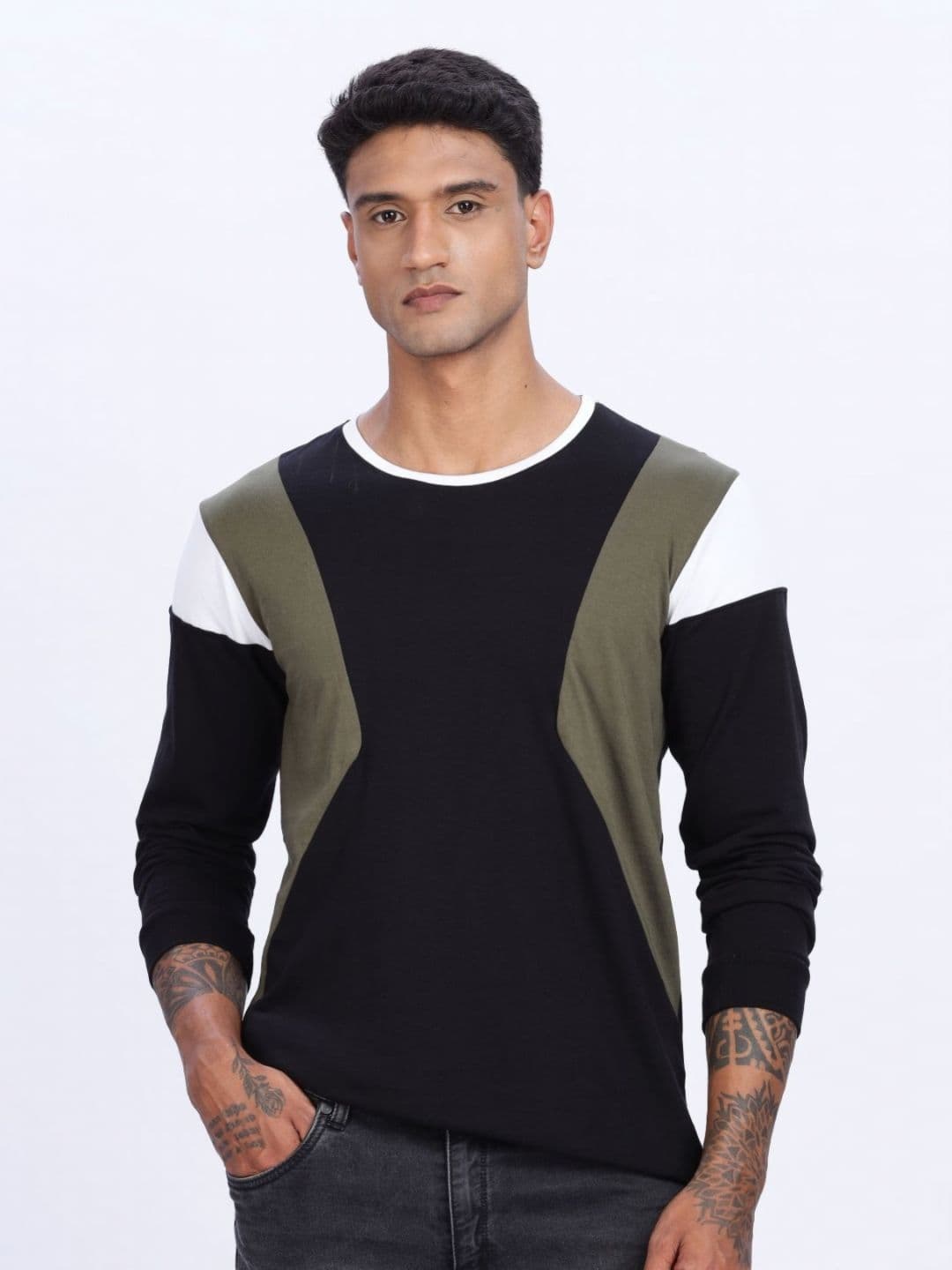 ADRO Men Colourblocked Round Neck Cotton T-shirt - view 1