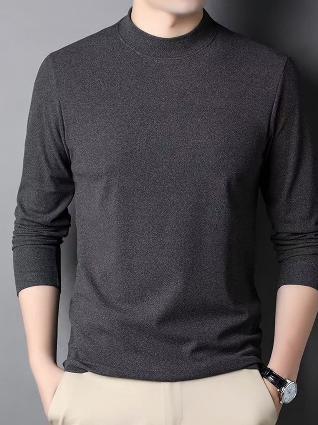 HERE&NOW Men Solid Round Neck Slim Fit T-shirt - view 1