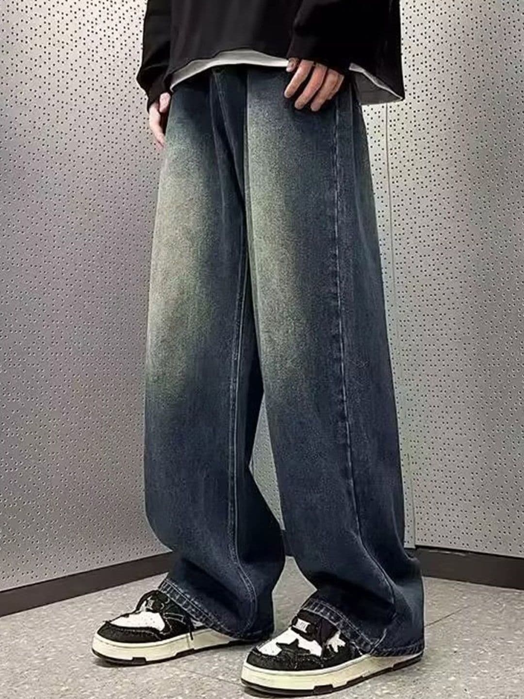 HERE&NOW Men Slash Knee Jeans - view 1