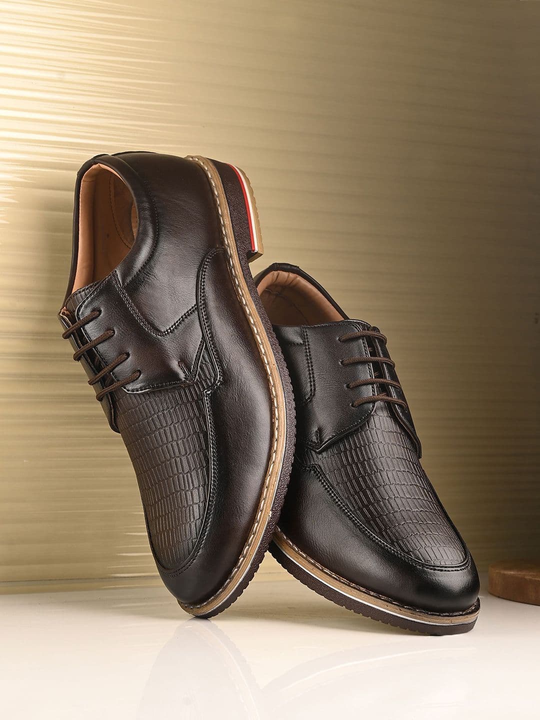 Provogue Men Round Toe Formal Derbys - view 1