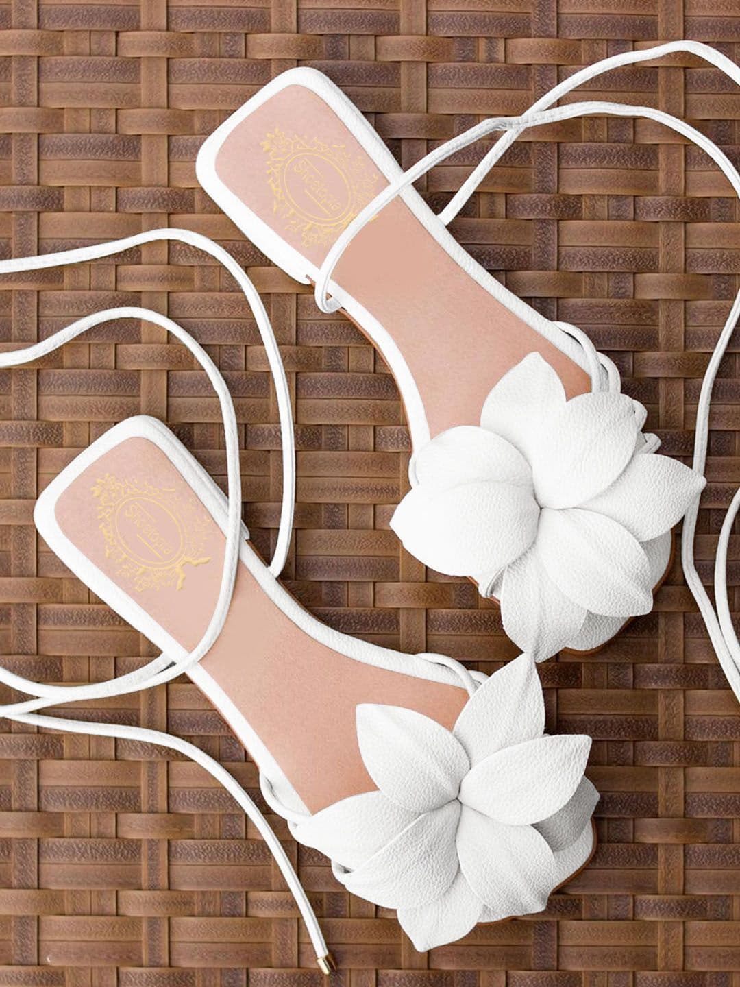 Shoetopia Girls Gladiators with Bows Flats - view 1