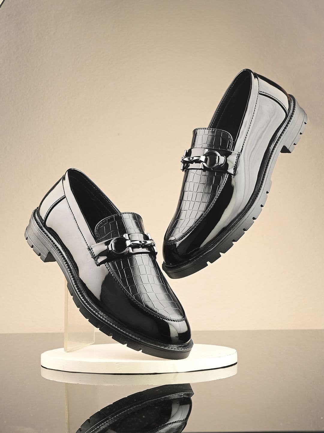 HERE&NOW Men Textured Leather Formal Loafers - view 1