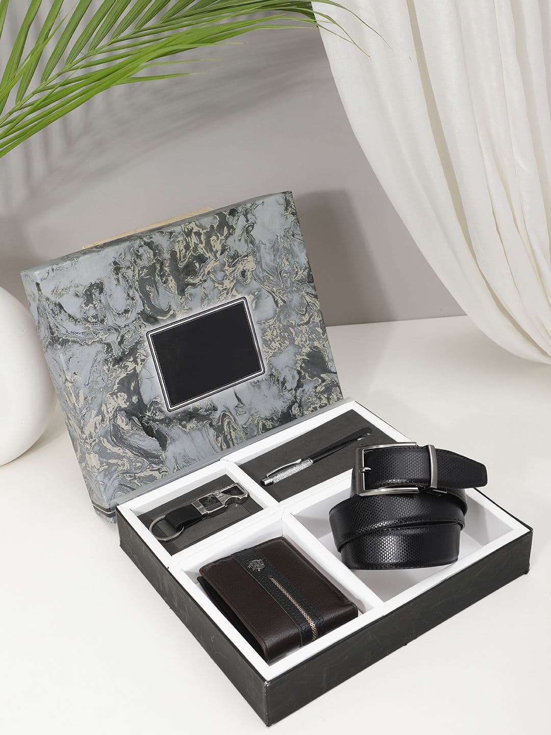 SAZARA Men Reversiable Belt , Wallet, Keychain and Pen Gift Set - view 1