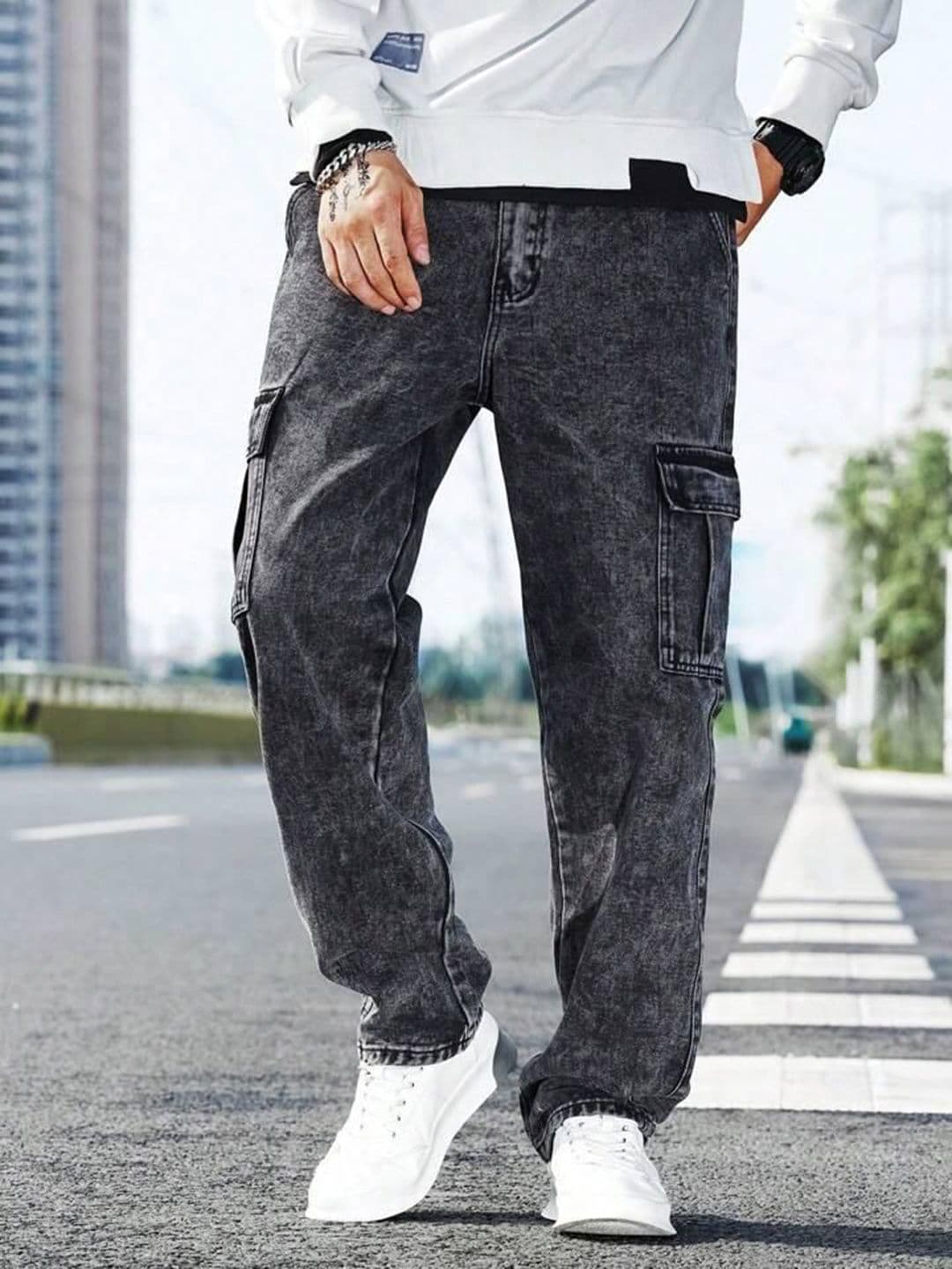 me Queen Men Straight Fit Mid-Rise light Fade Cargo Styles Jeans - view 1