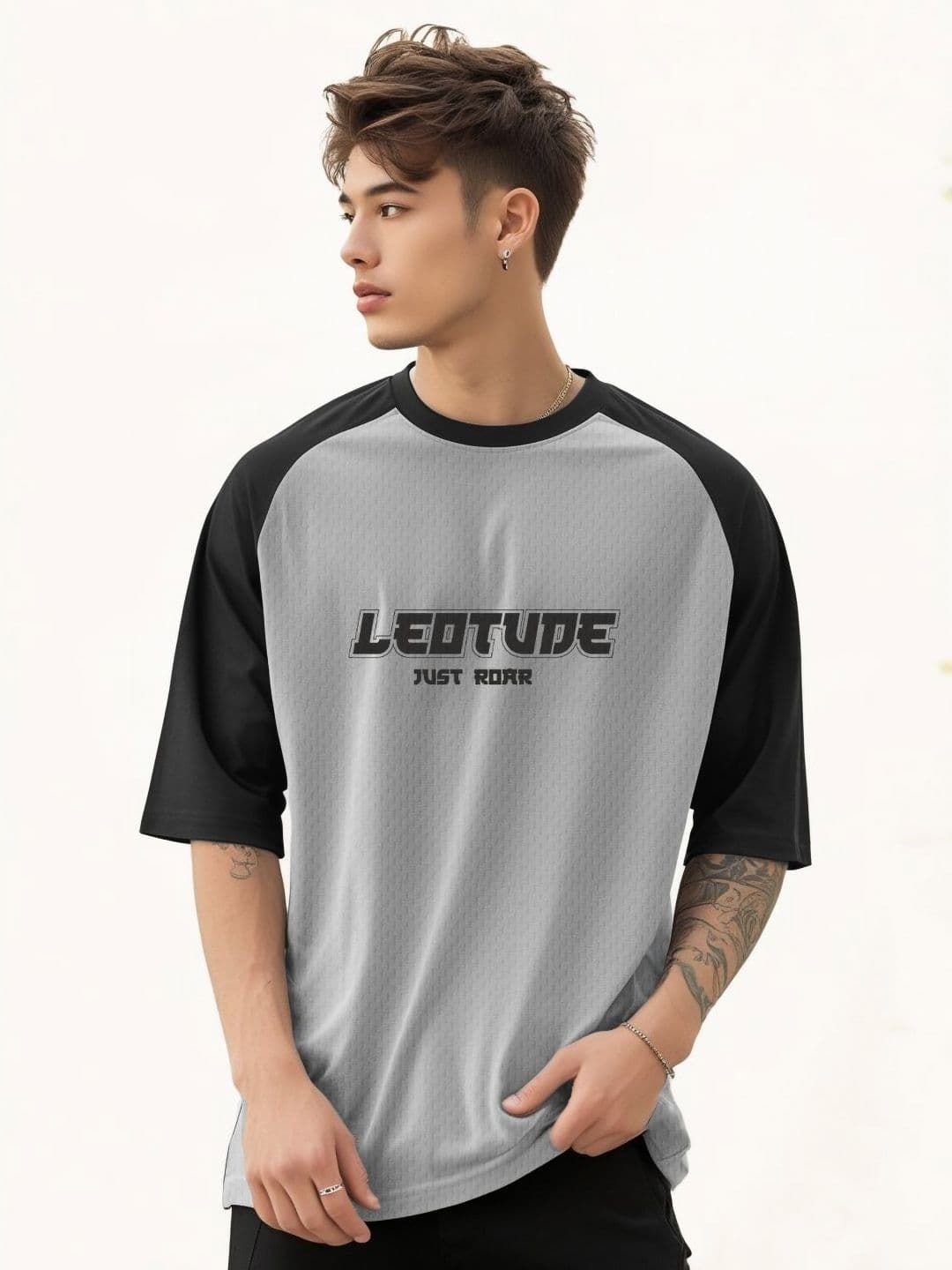 Leotude Typography Printed Raglan Sleeves Oversized T-shirt - view 1