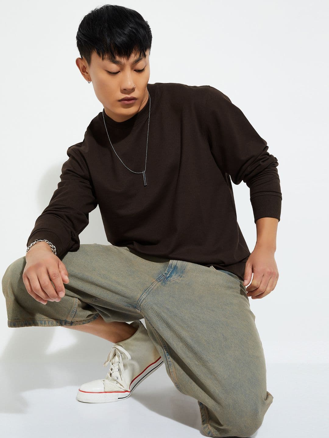 max Men Round Neck Long Sleeve Pullover Sweatshirt - view 1