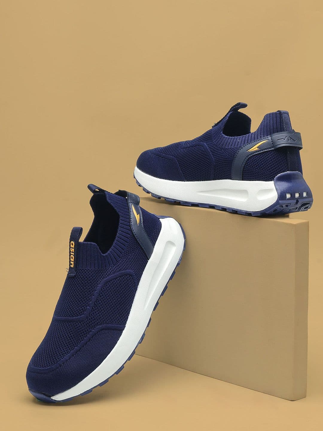 ASIAN Wind Pro-11 Men Woven Design Slip-On Sneakers - view 1