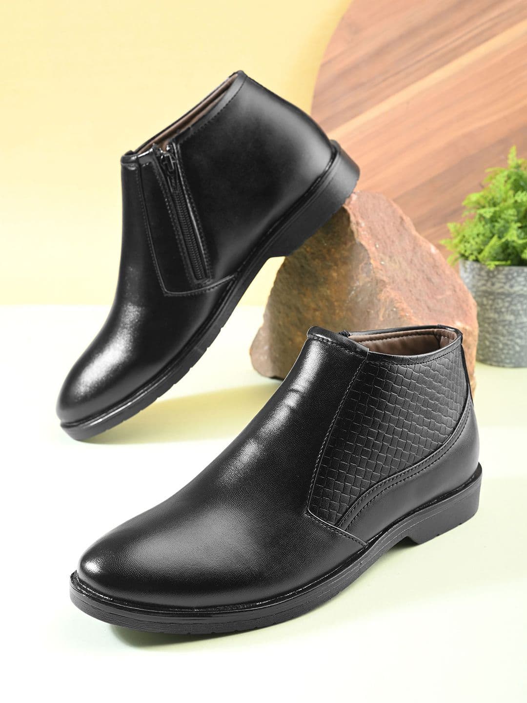 Provogue Men Leather Formal Slip-Ons - view 1