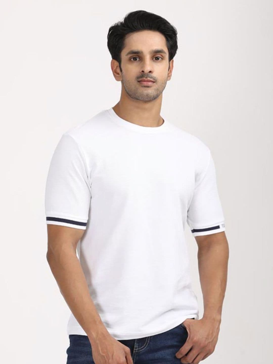 Indian Terrain Round Neck Cotton T-shirt - view 1