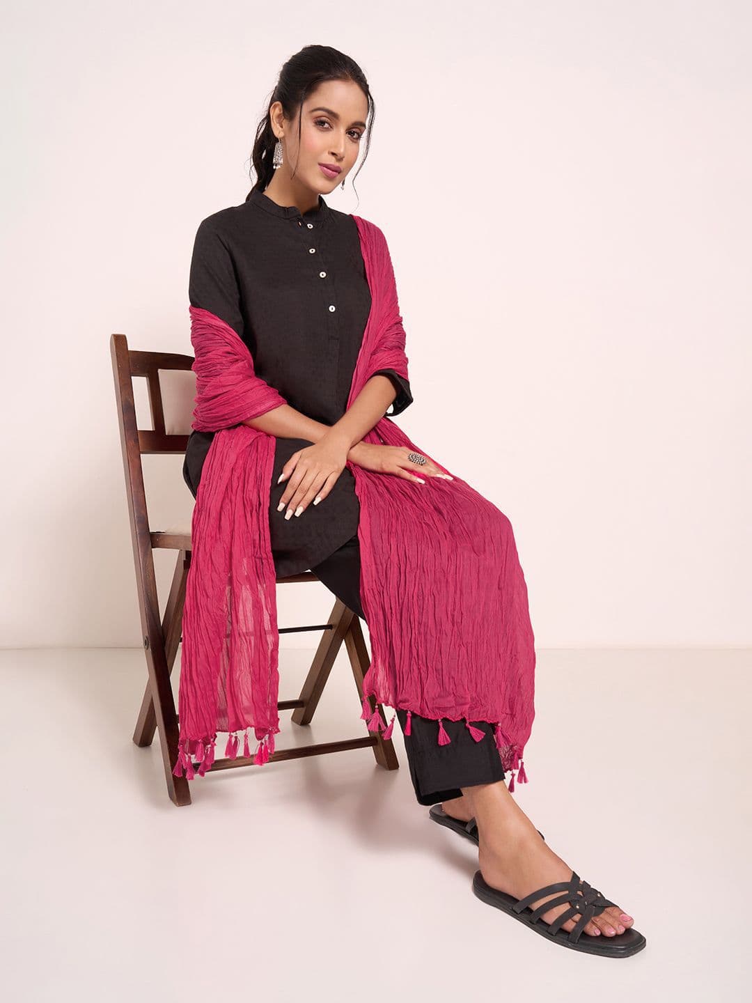 RANGMANCH BY PANTALOONS Pure Cotton Tasselled Dupatta - view 1
