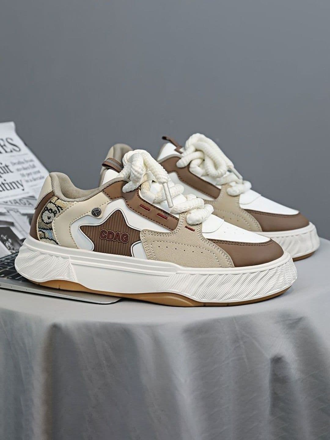 Layasa Men Colourblocked Sneakers - view 1