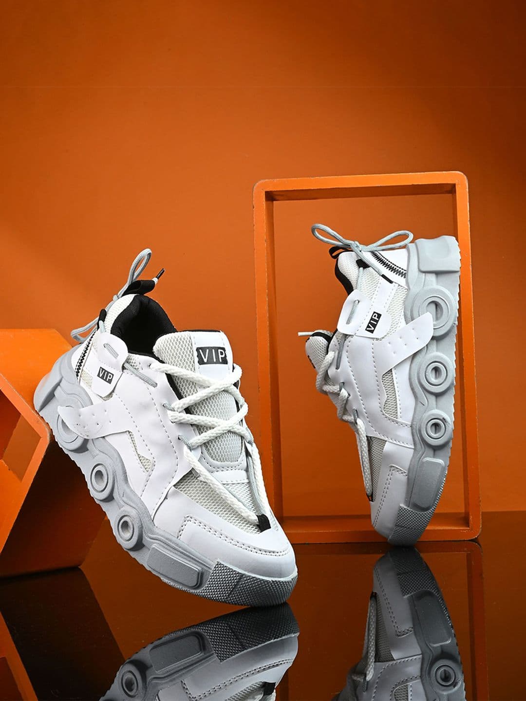 K Footlance Men Running Non-Marking Shoes - view 1