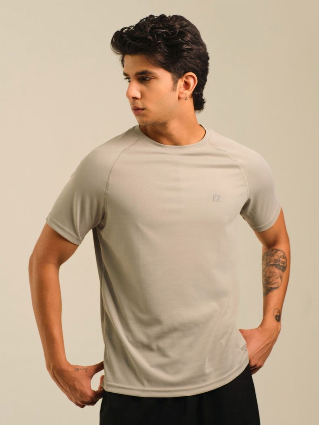 EAZY Men Dri-FIT Solid Round Neck T-shirt - view 1