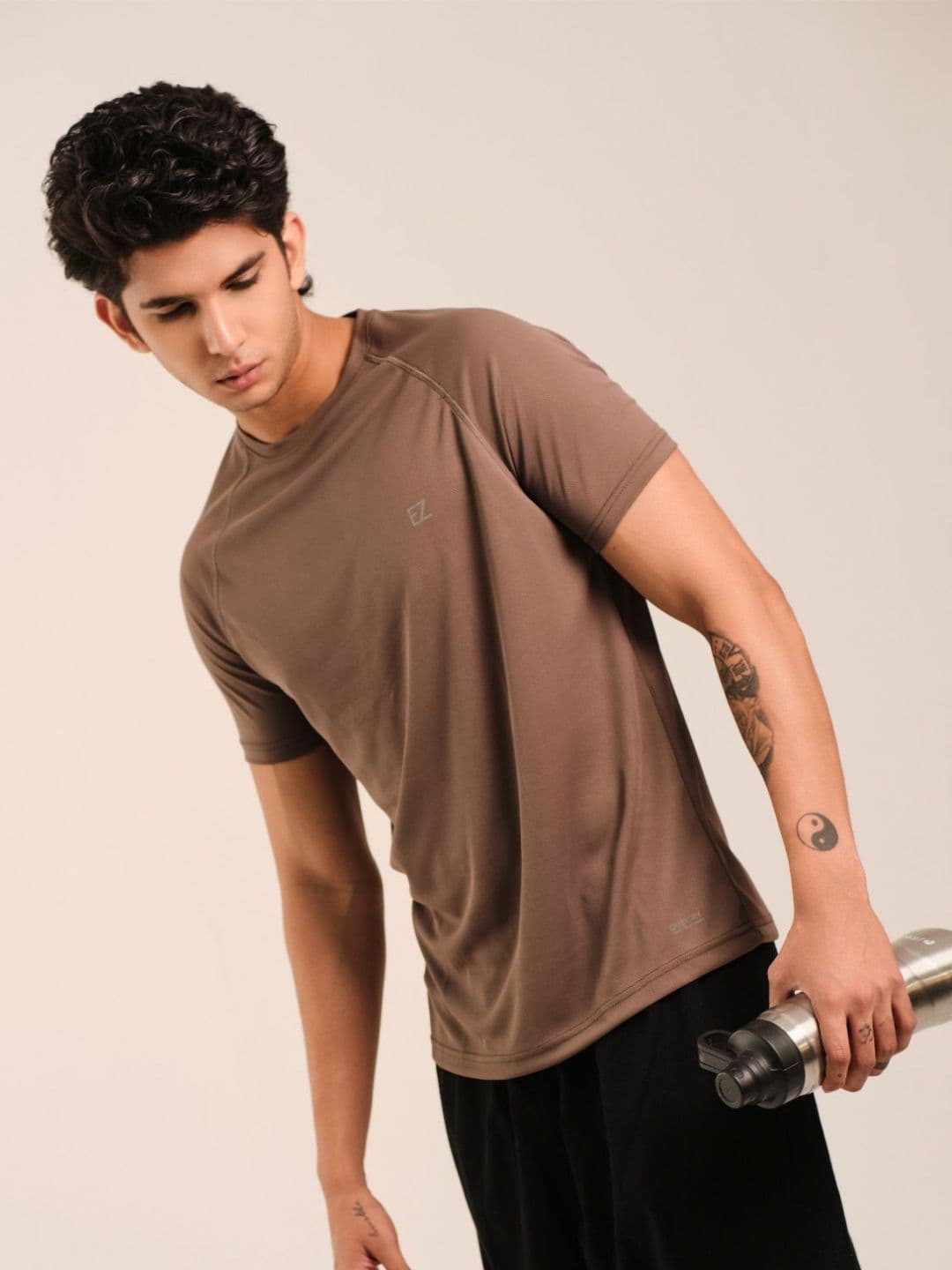 EAZY Men Dri-FIT Solid Round Neck T-shirt - view 1