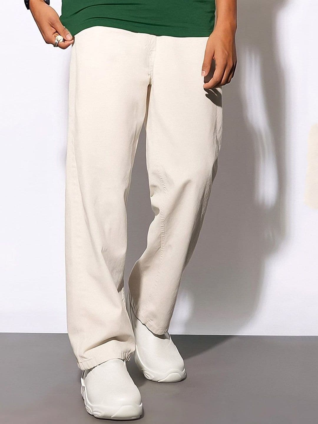 MASTERLY WEFT Men Straight Fit Mid-Rise Stretchable Jeans - view 1