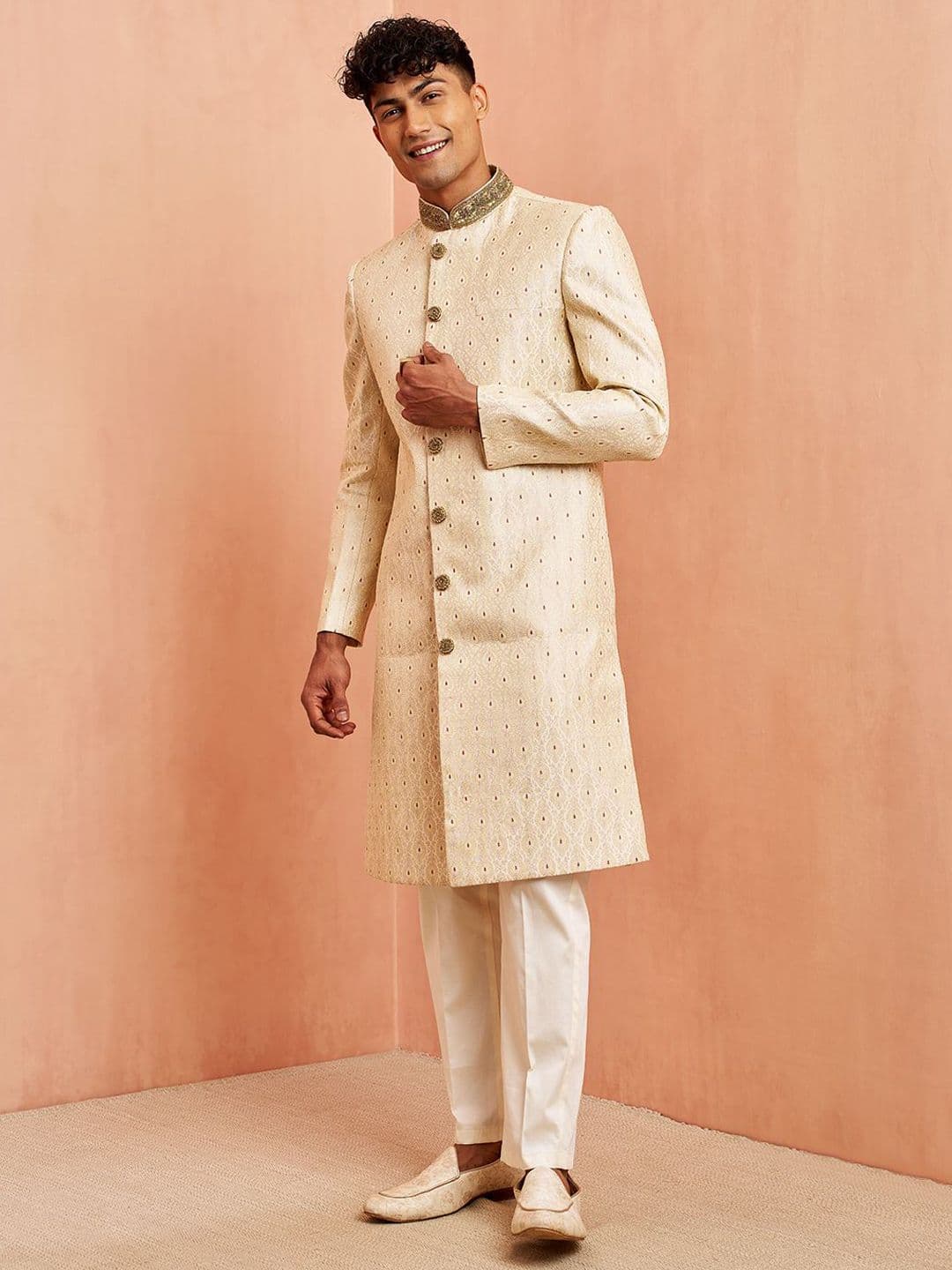 VASTRAMAY Men Self Design Embroidered Sherwani Set - view 1