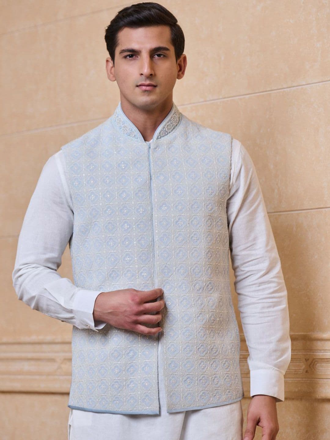 Tasva Men Embroidered Nehru Jacket - view 1