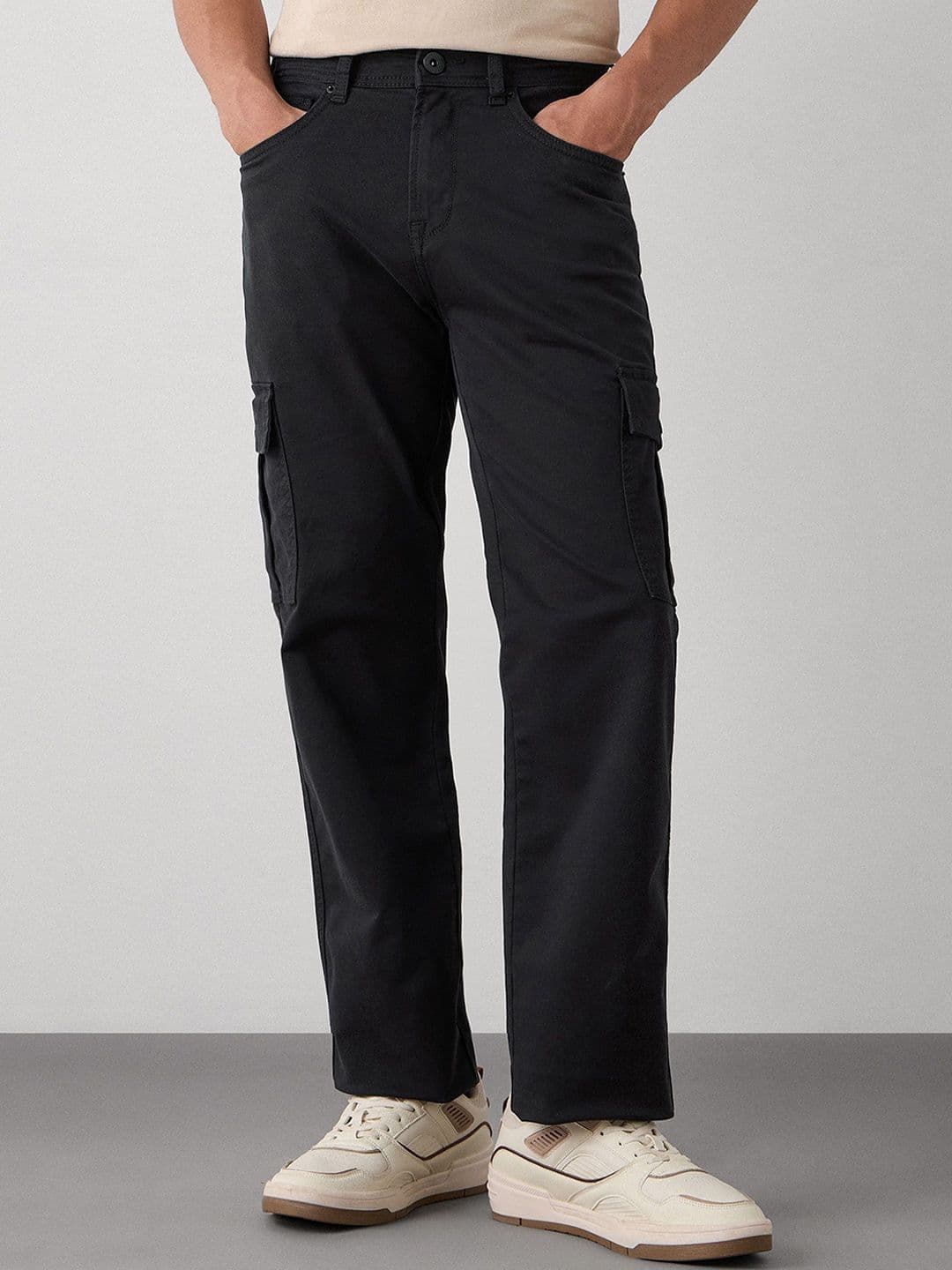 DAGERRFLY Men Relaxed Fit Mid-Rise Stretchable Jeans - view 1