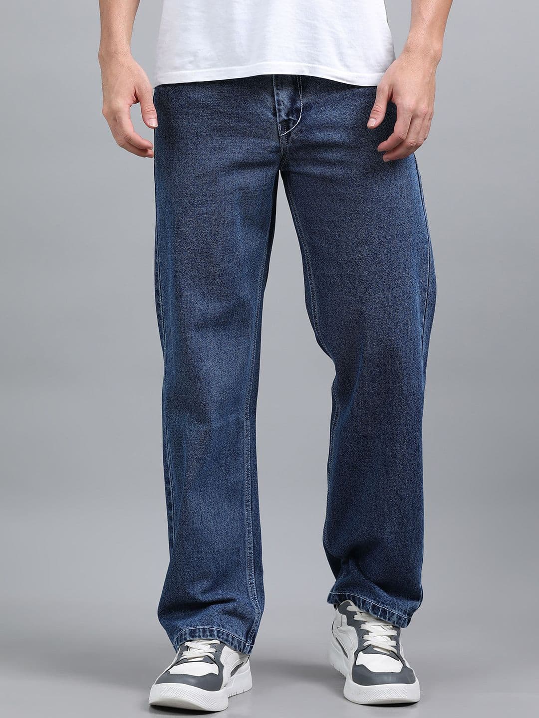 Kolor Fusion Men Loose Baggy Mid-Rise Light Fade Cotton Jeans - view 1