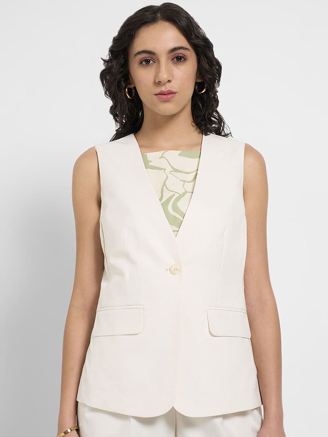 Annabelle by Pantaloons Sleeveless Single Breasted Blazer - view 1