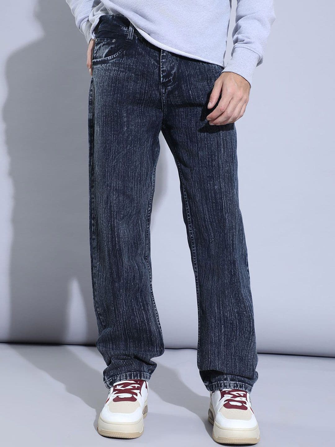 Hence Men Loose Baggy Fit Mid-Rise Mildly Distressed Heavy Fade Jeans - view 1