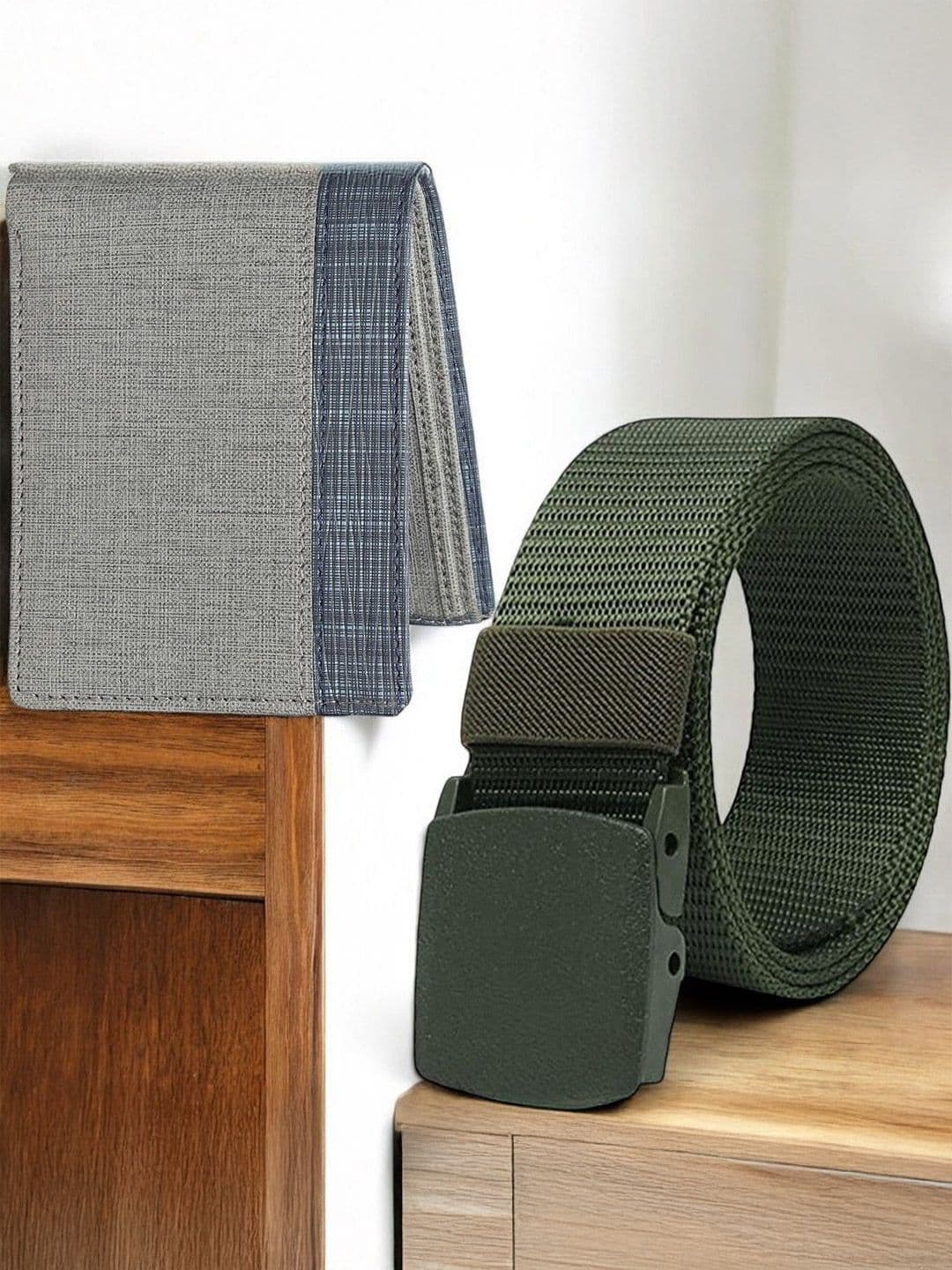 Metronaut Men Accessory Gift Set of Wallet and Belt - view 1
