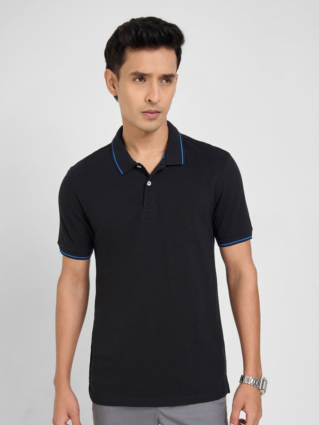 Peregrine by Pantaloons Men Solid Polo Collar Pure Cotton T-shirt - view 1