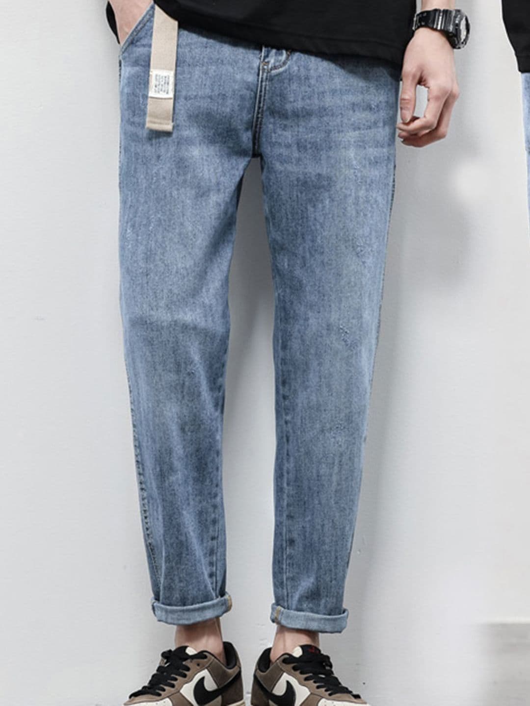 HERE&NOW Men Regular Fit Mid-Rise Heavy Fade Jeans - view 1