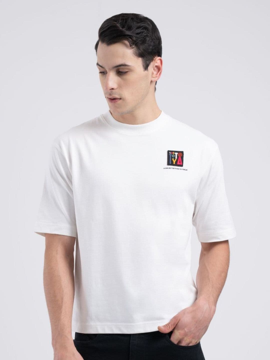 Red Tape Men Graphic Print Round Neck T-Shirt - view 1