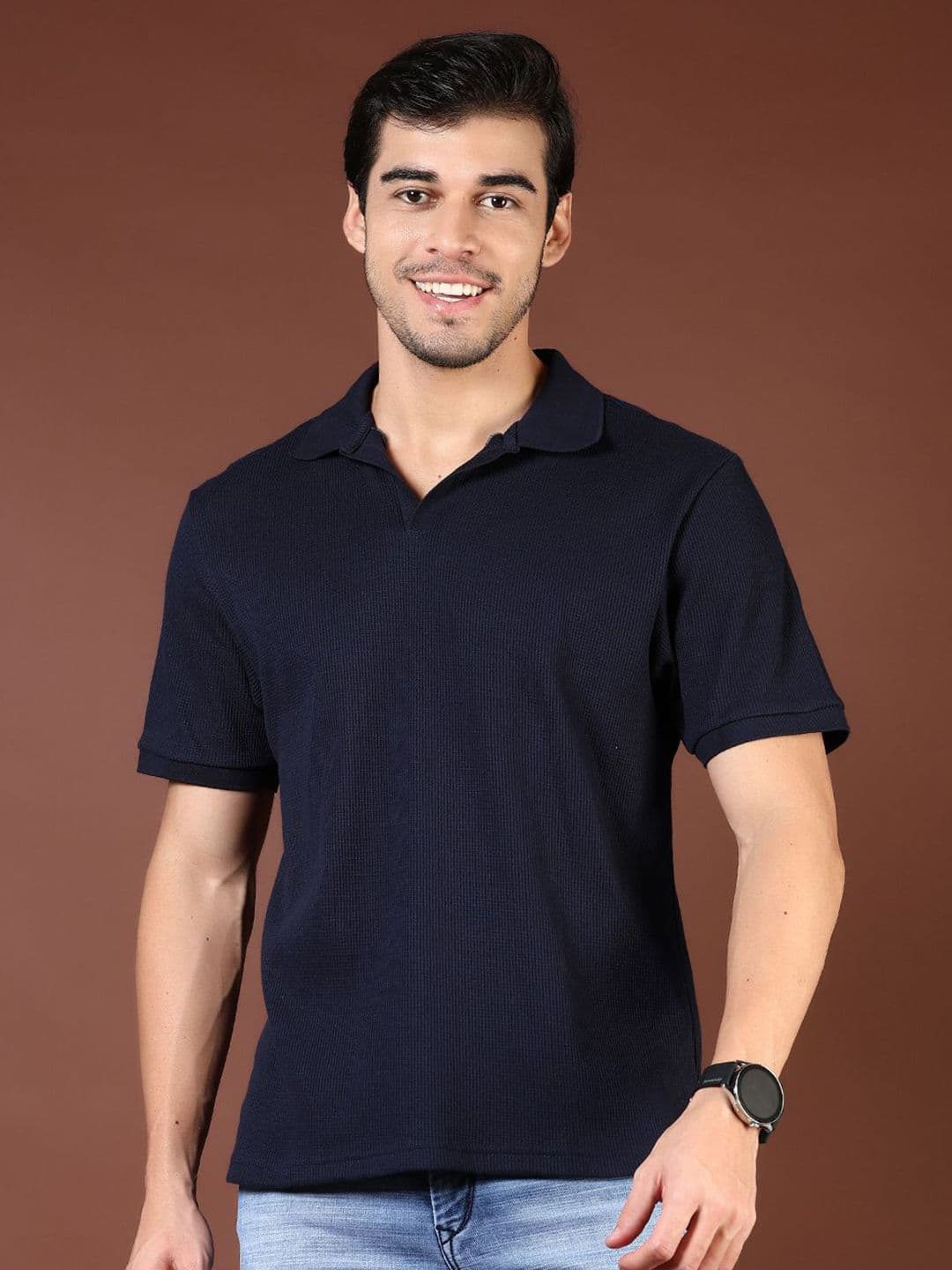V-Mart Men Solid Polo Collar Cotton T-shirt - view 1