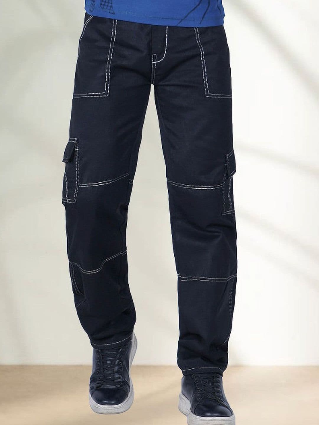 LINARIA Men Classic Regular Fit Cotton Cargo Styles Jeans - view 1