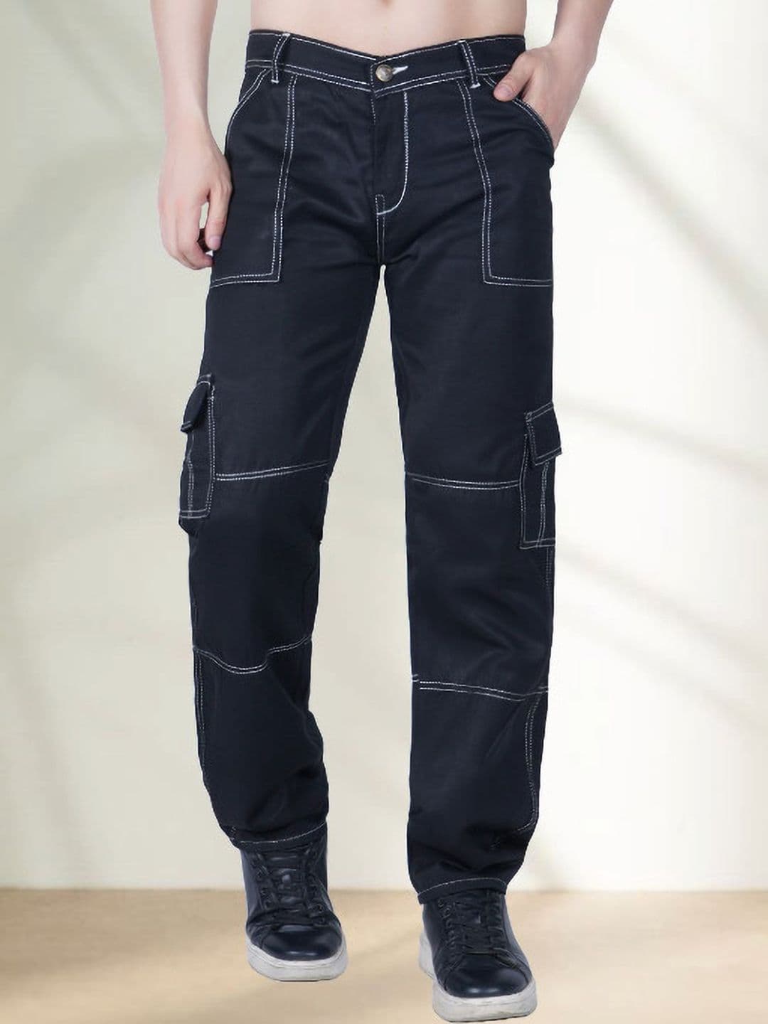 LINARIA Men Classic Low Distress Jeans - view 1