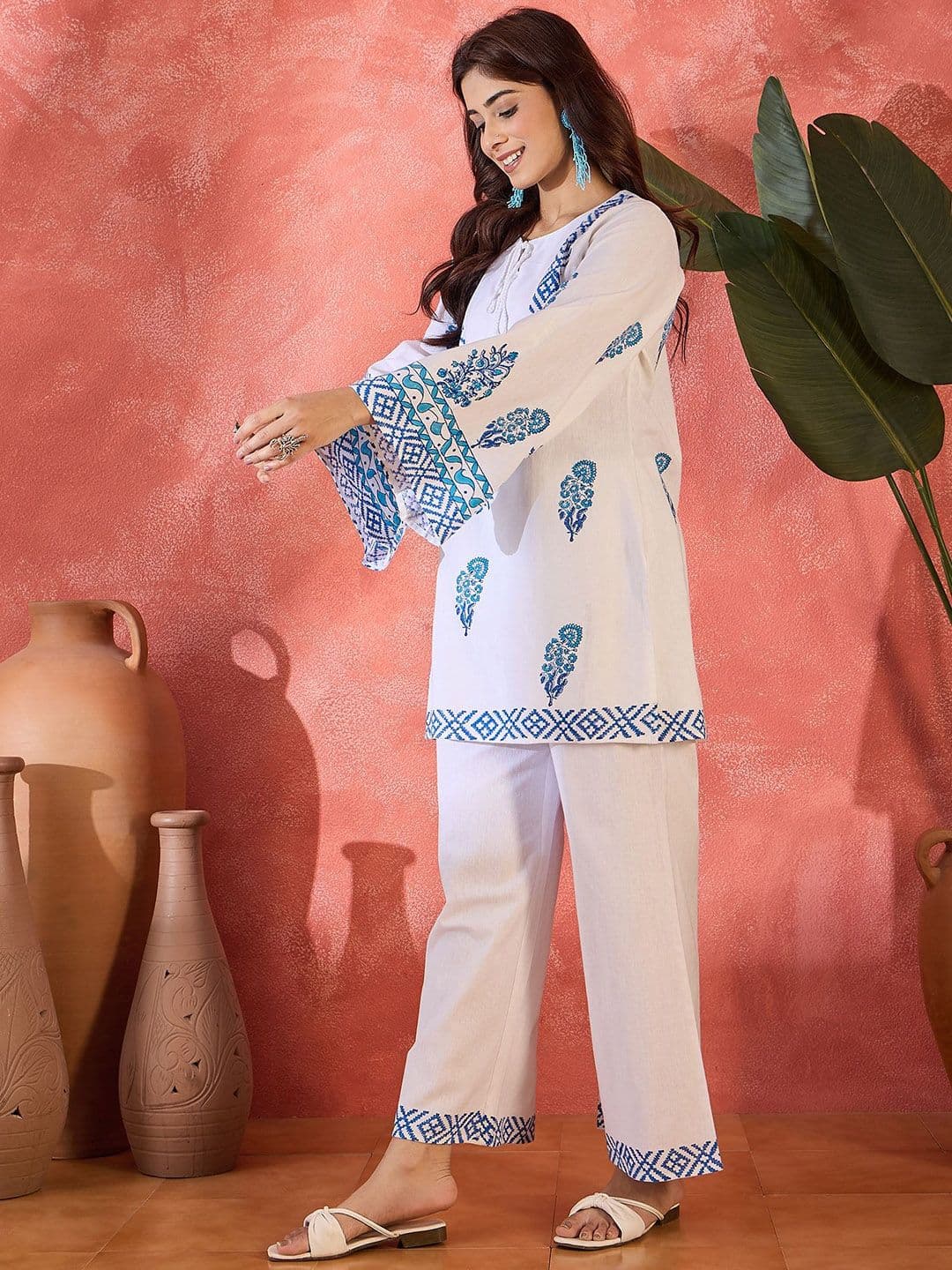 Sangria Floral Printed Keyhole Neck Pure Cotton Tunic & Trousers - view 1