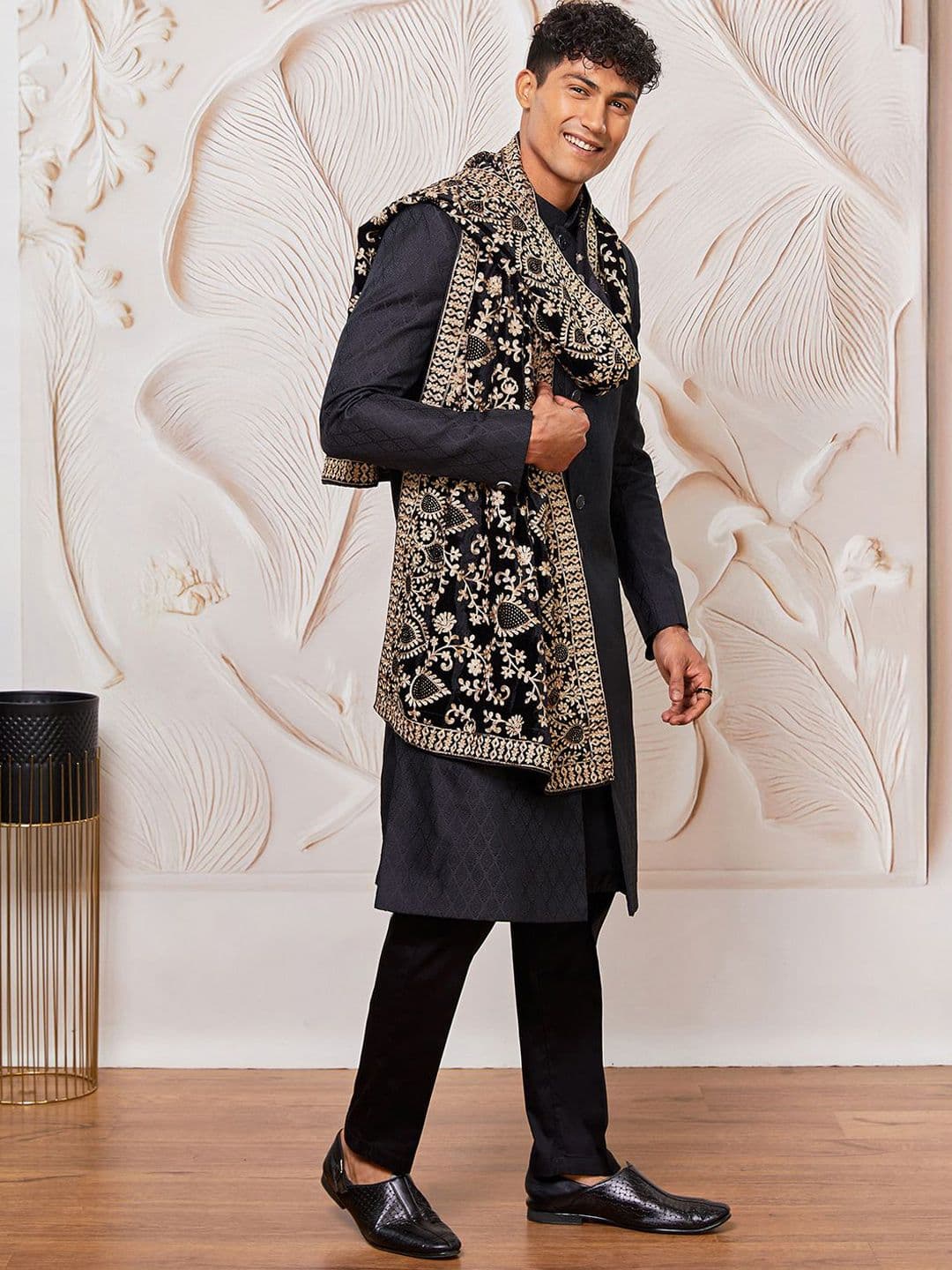 VASTRAMAY Men Embroidered Sherwani Set - view 1