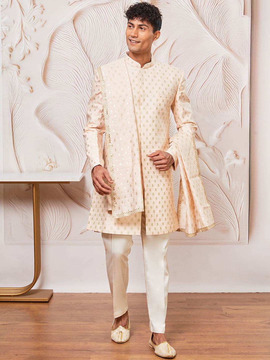 VASTRAMAY Men Mandarin Collar Neck Sherwani With Pyjama & Dupatta Set - view 1