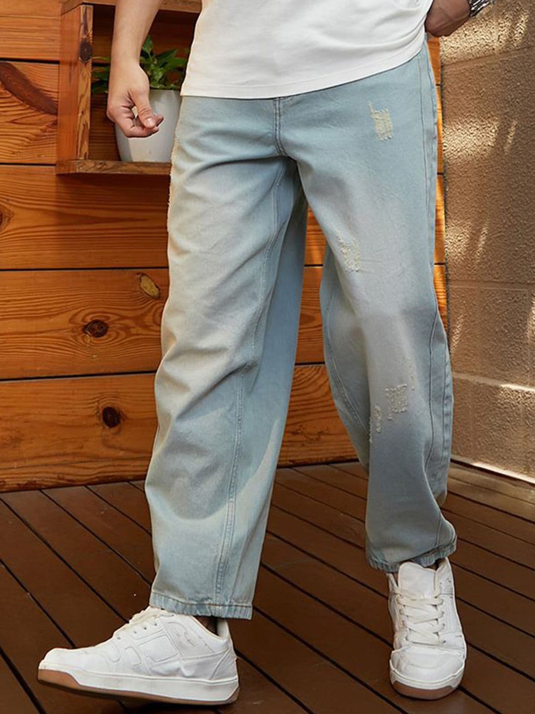 CAHOOT Men Cotton Relaxed Fit Light Fade Jeans - view 1