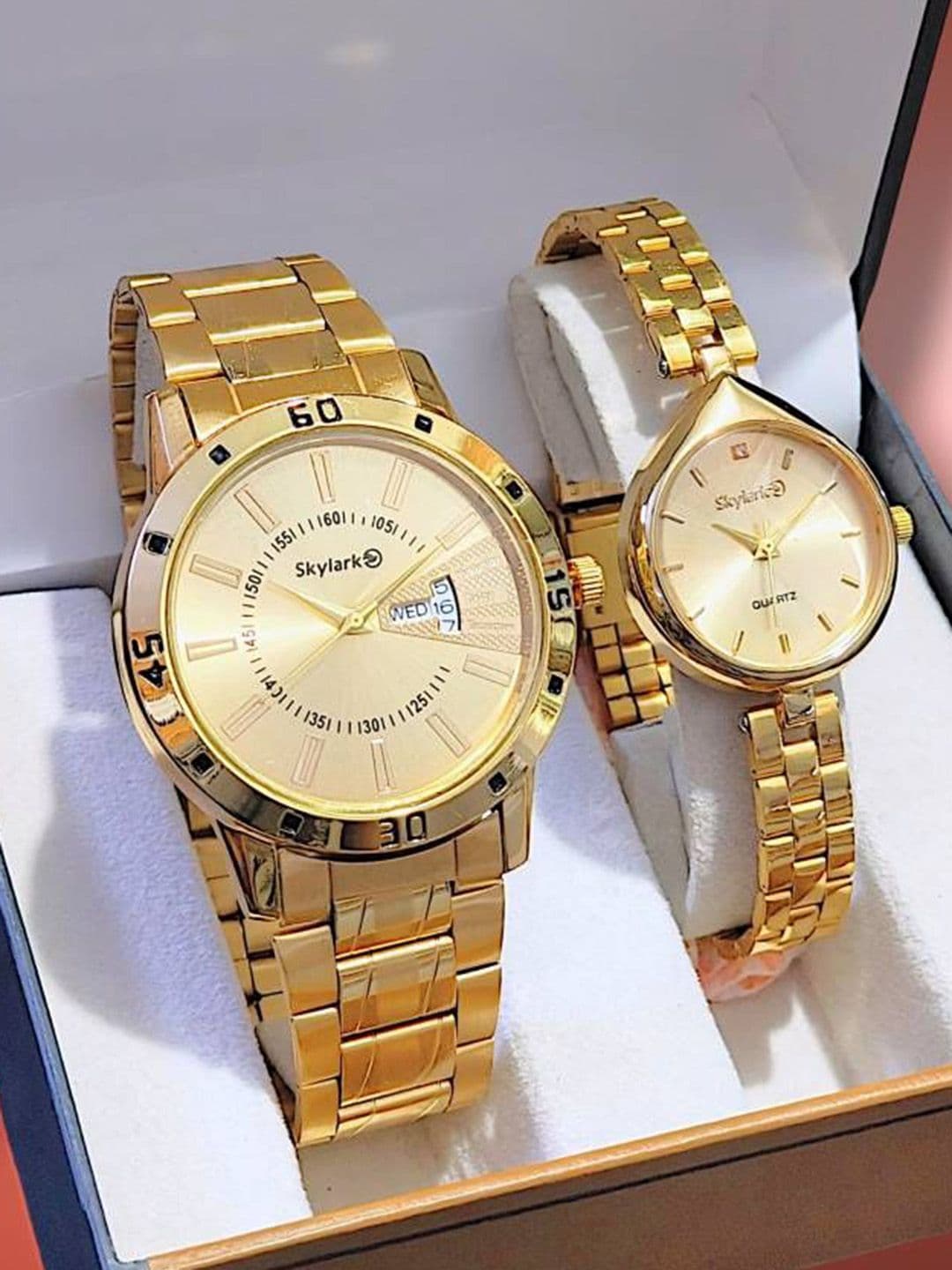 Skylark Unisex Dial & Stainless Steel Bracelet Style Straps Analogue Multi Function Watch - view 1