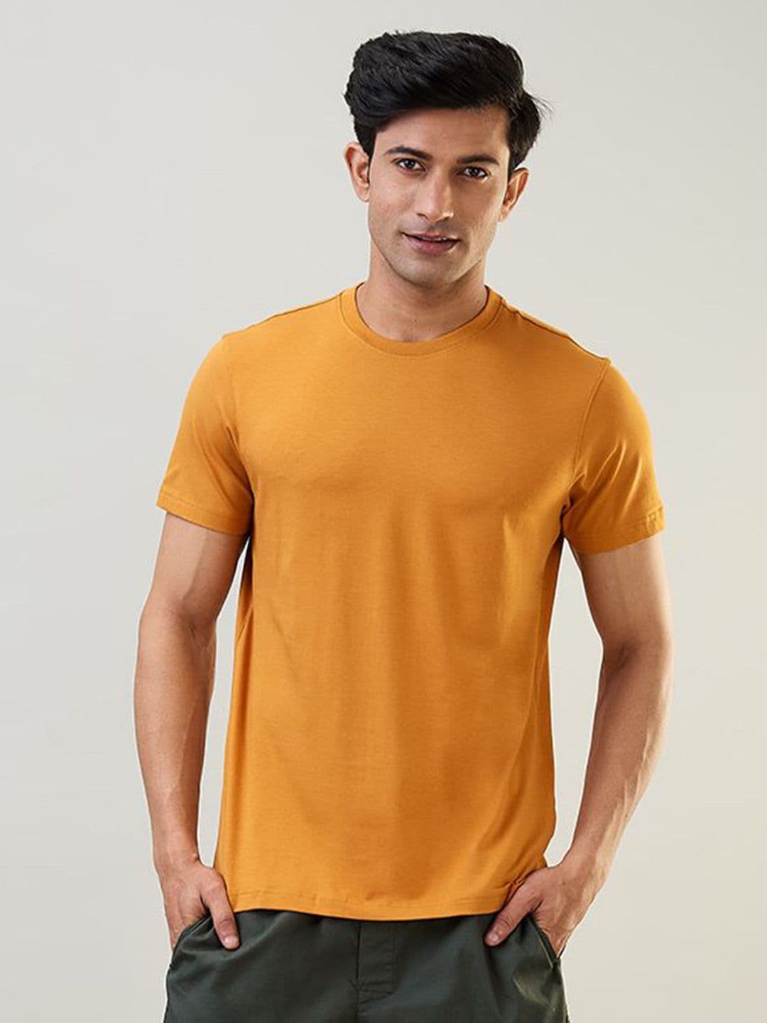 SleepZ by Raymond Men Extended Sleeves Pockets T-shirt - view 1