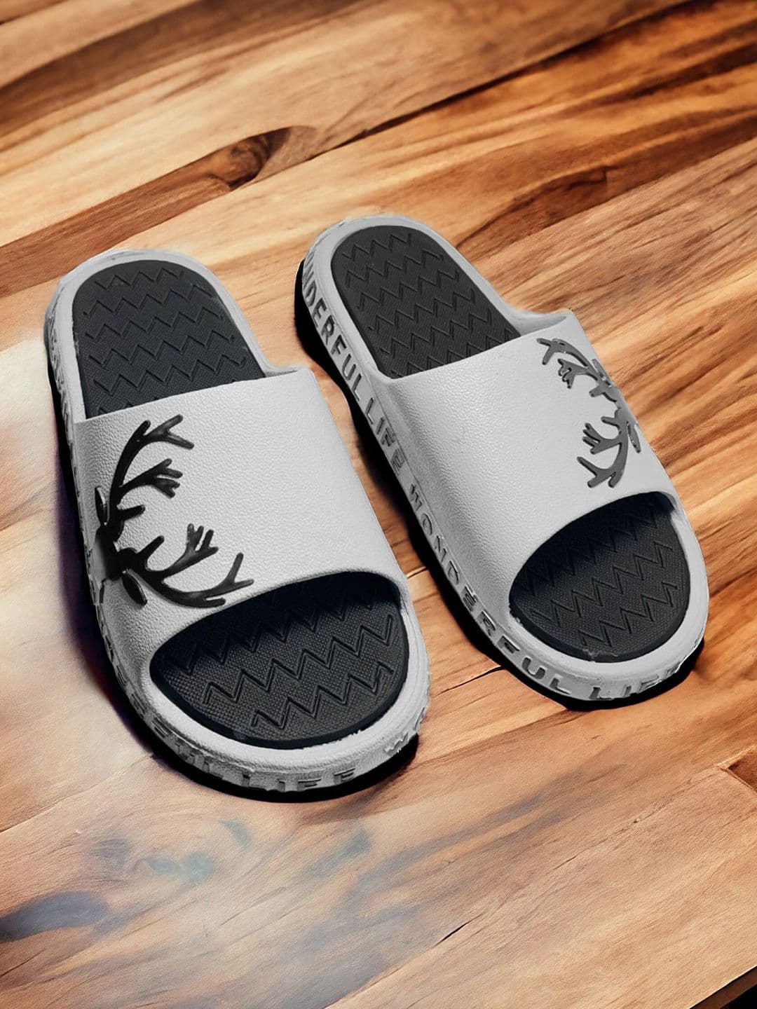 FABBMATE Boys Embellished Rubber Sliders - view 1