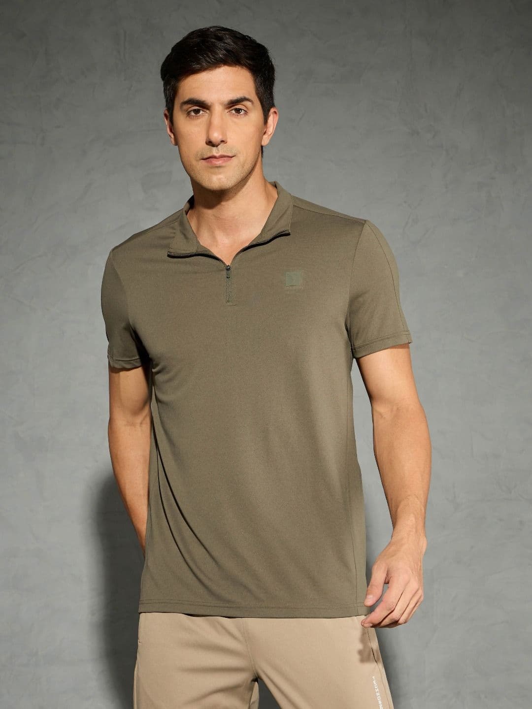 Technosport Men Solid Slim Fit Mock Neck Sports T-shirt with COTFLEX - view 1
